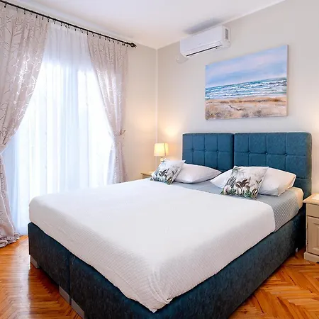 Apartment Mladenka