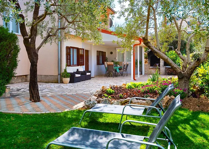 Mladenka ברודאריצה