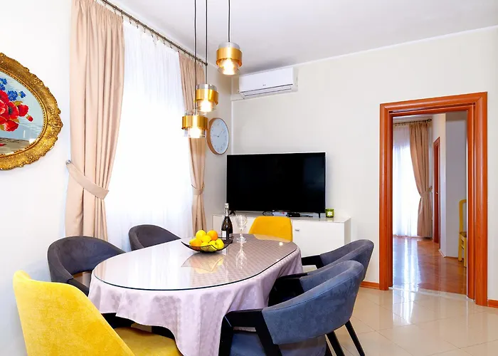 Mladenka * ברודאריצה