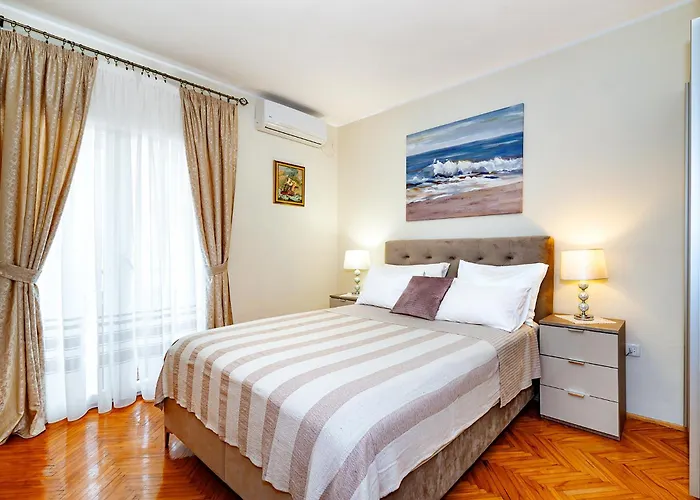 Mladenka ברודאריצה